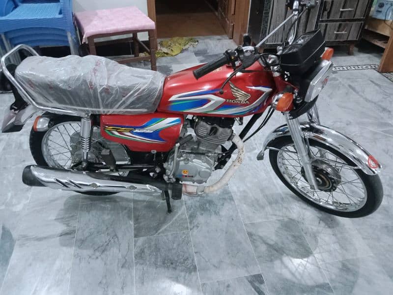 Honda 125  2022 model 1