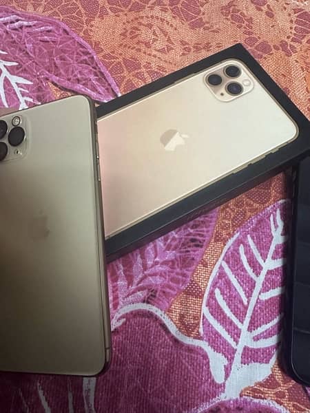 I PHONE 11 PRO MAX 256 GB 92% BH GOLD PTA APPROVED 1