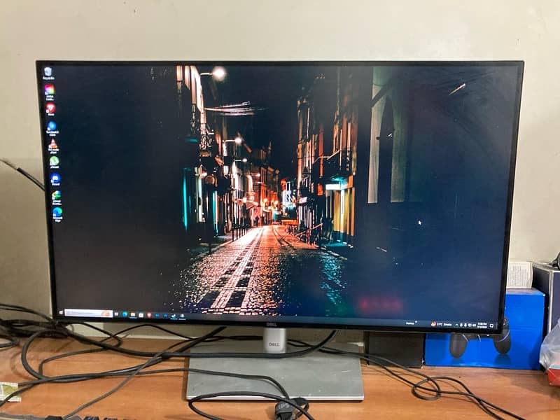 dell 2k 27 inch boderless 0