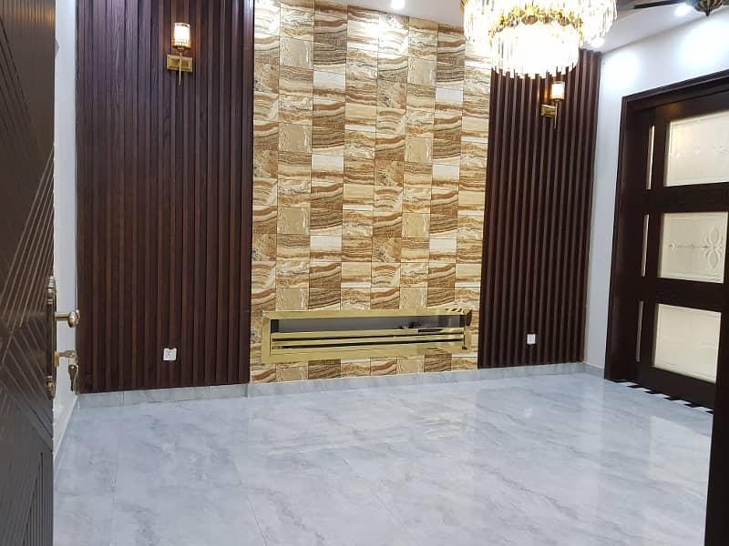 Luxurious Designer 1 Kanal Brand New House For Sale in Bahria Town Lahore 34