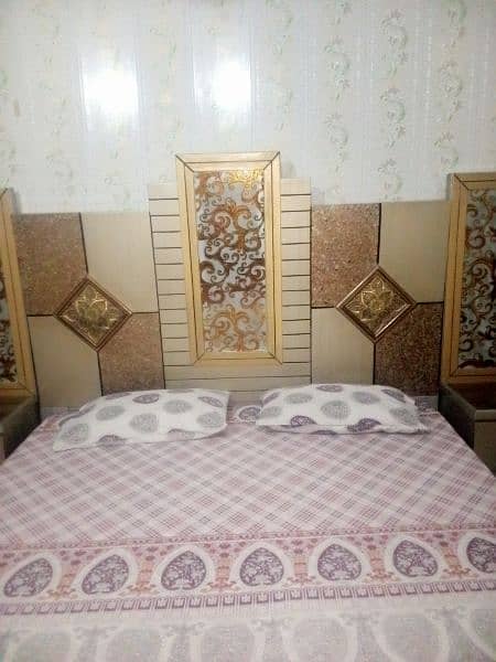 King size beautiful bed for sale with side tables and dressing table 1