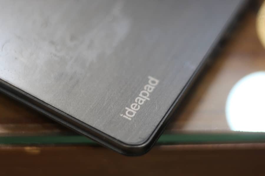 Lenovo Idea pad with graphic card (Intel(R) HD Graphics 520) 1