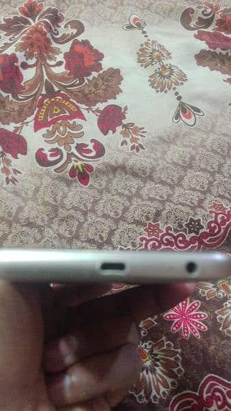 Condition ma good hy tech  b acha hy 5