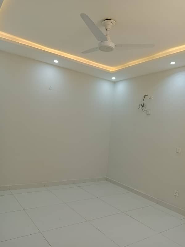10 Marla Upper portion available for rent in sector A 7