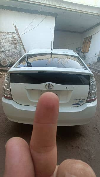 Toyota Prius 2007/2012 fresh car new. 3