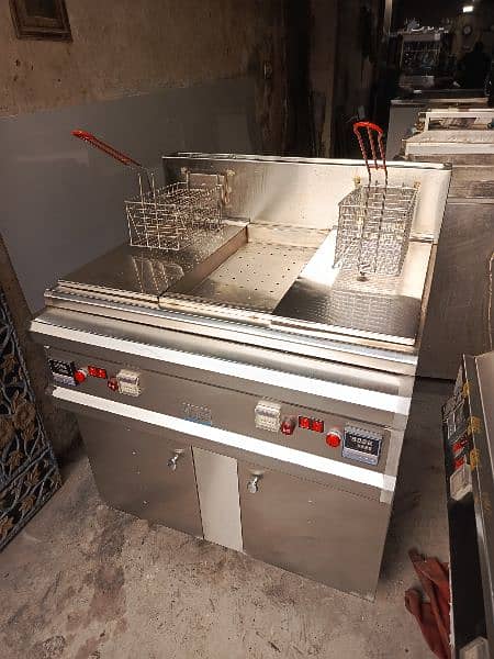 Deep fryer (16) litre+(16) litre  Hot Plate/fryer /Display Counter SS 1