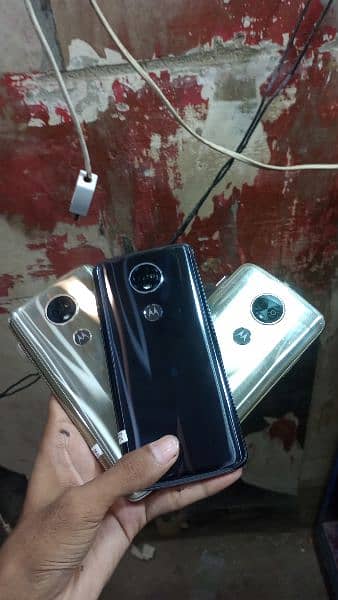 moto E5 plus panni pack stock 1