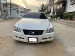 Toyota Mark X 250 G Preal white color
