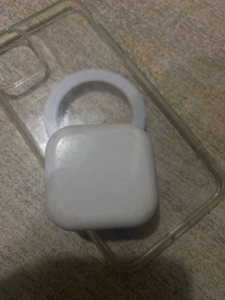 apple genuin adaptor 3