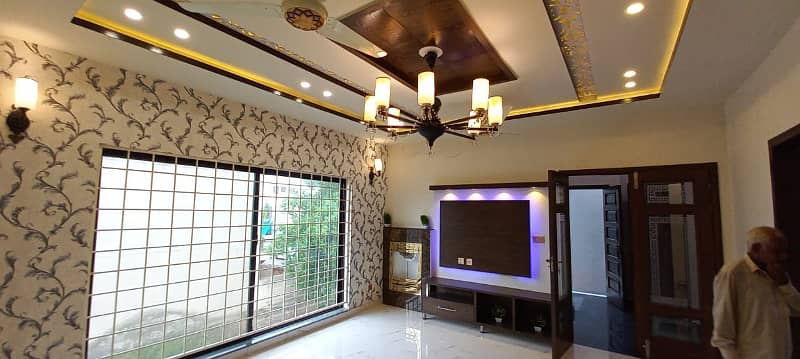 10 Marla House For Sale In Janiper Block Bahria Town Lahore 14