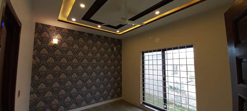 10 Marla House For Sale In Janiper Block Bahria Town Lahore 15