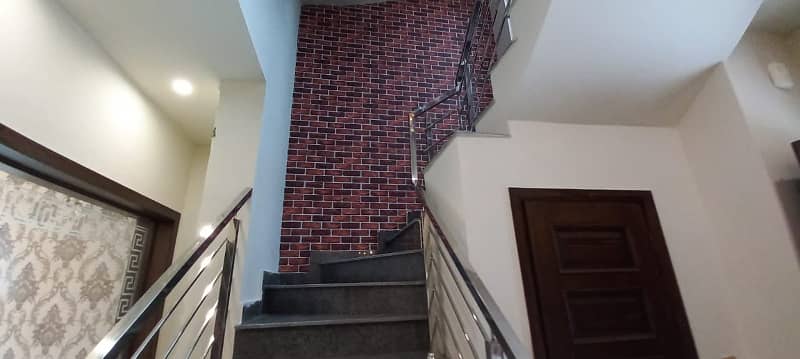 10 Marla House For Sale In Janiper Block Bahria Town Lahore 22