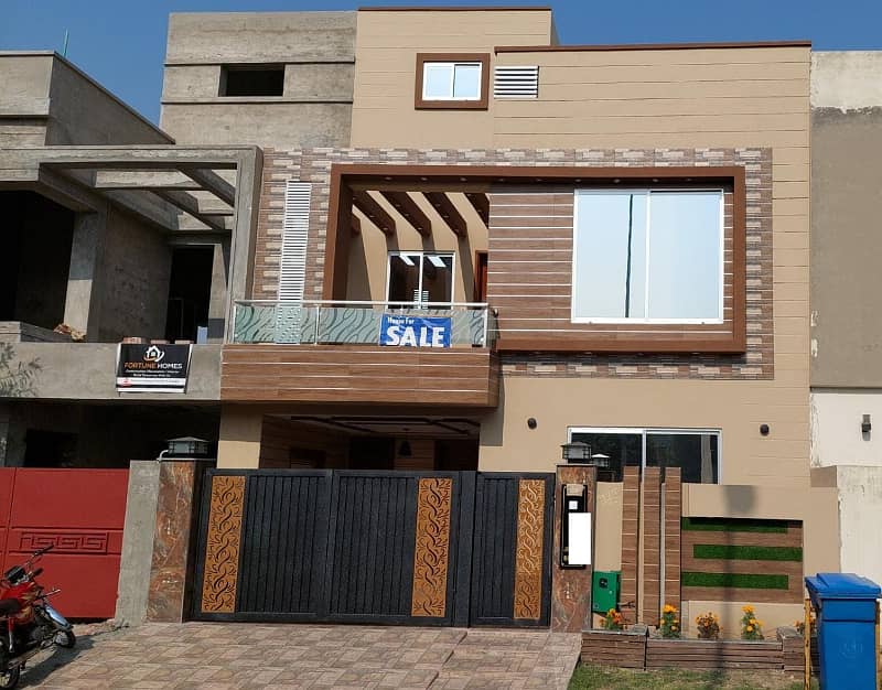 10 Marla House For Sale In Jasmine Block Bahria Town Lahore 18