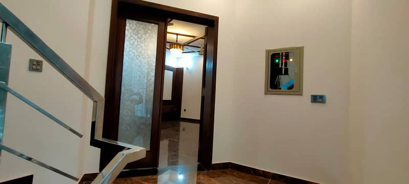 10 Marla House For Sale In Umar Block Bahria Town Lahore 25