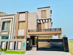 10 Marla House For Sale in Gulmohar Block Bahria Town lahore