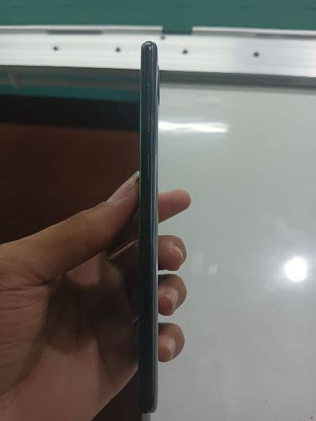 Samsung Galaxy A30 4