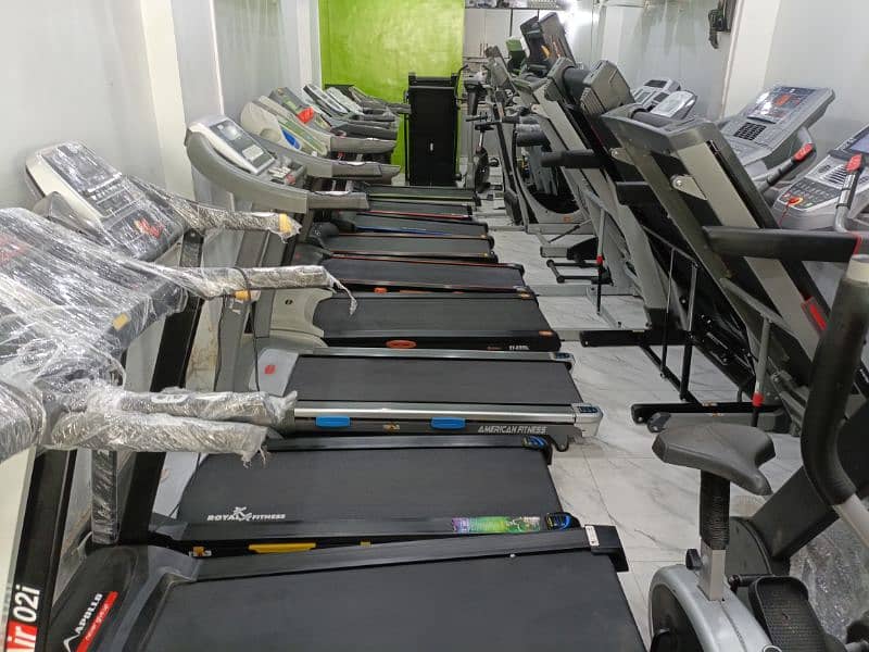 Running jogging walking machine available for selling good condition 8