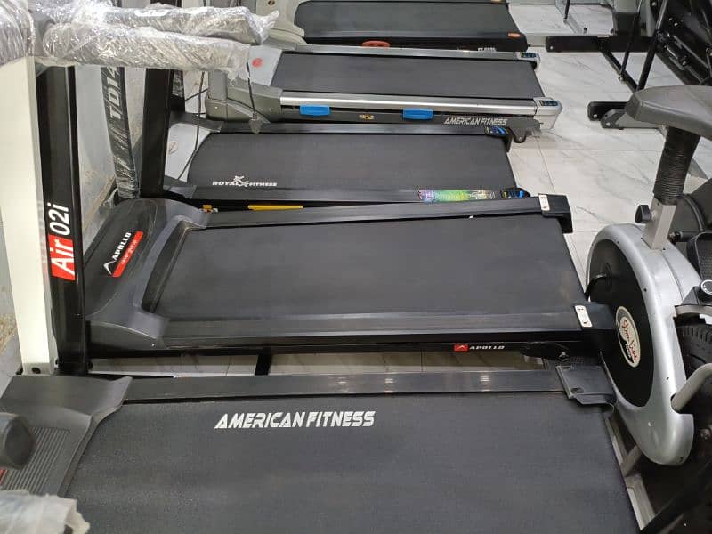 Running jogging walking machine available for selling good condition 9