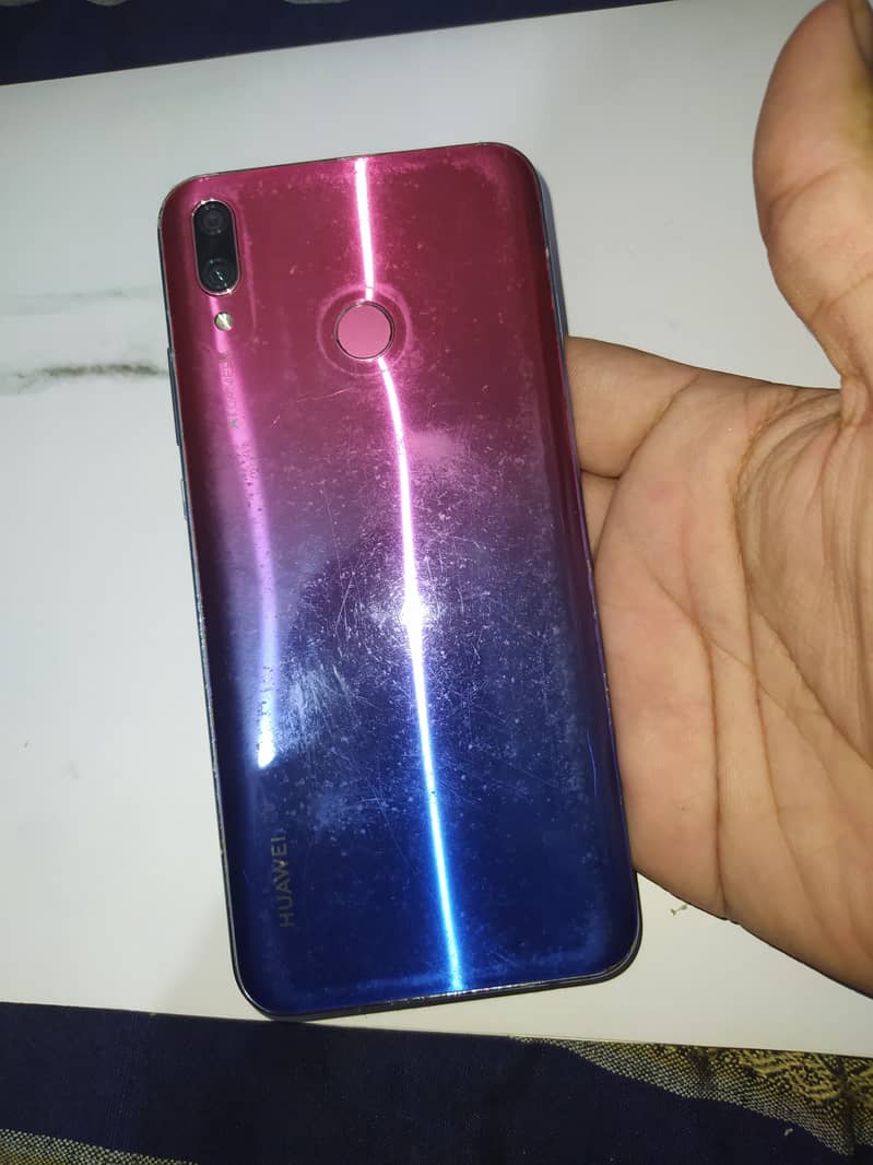 Huawei Y9 2019 (4/64) with box 3