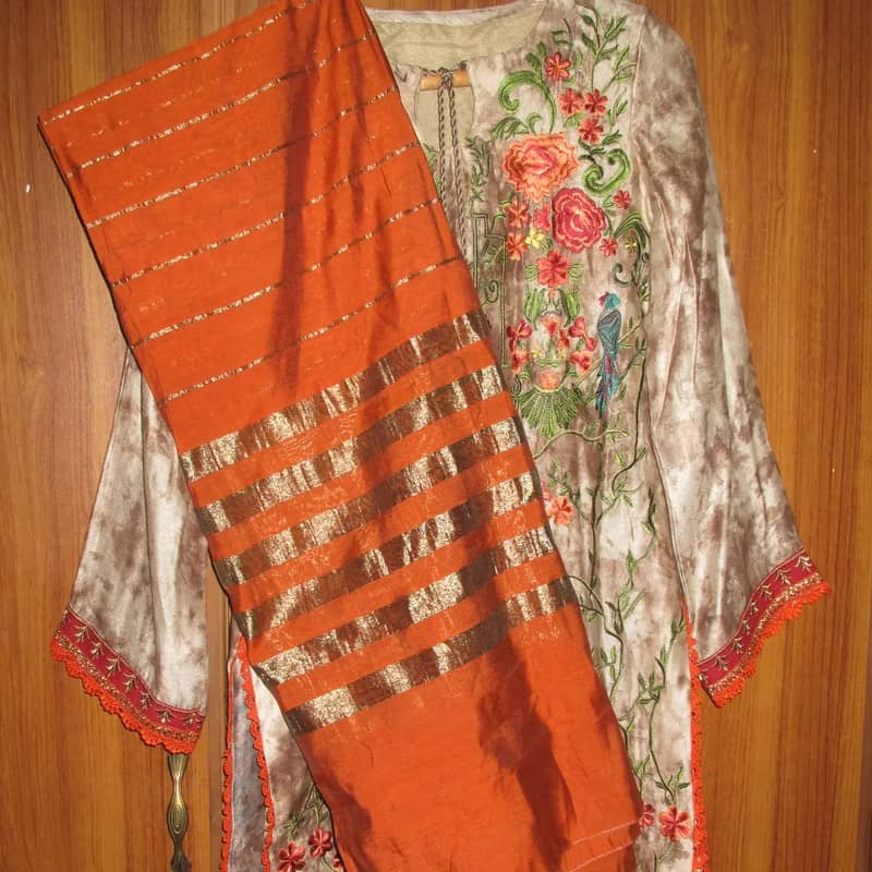 Brand New Kurti Embroidered, Two piece suit 1