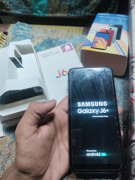 Samsung Galaxy j 6+ 3