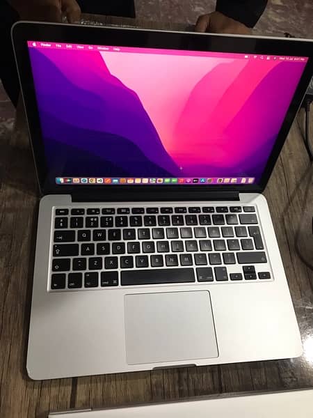 Core i5 macbook  pro 2015 sale or exchange 0