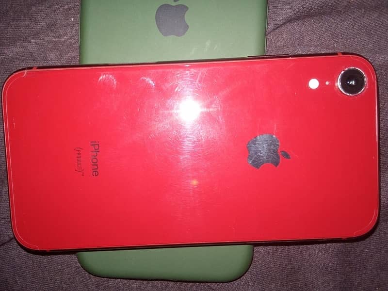 iPhone XR 1