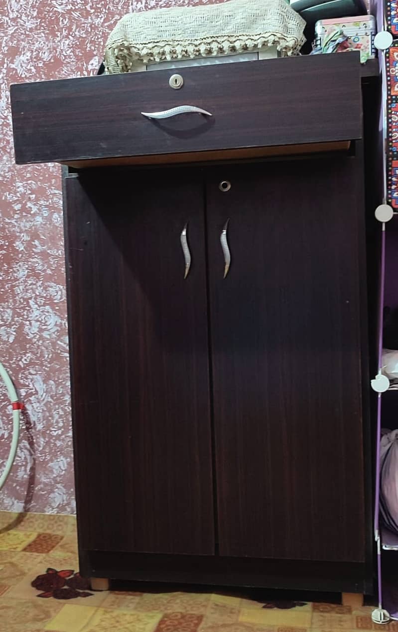Wooden Chester/ Storage cabinet. 1