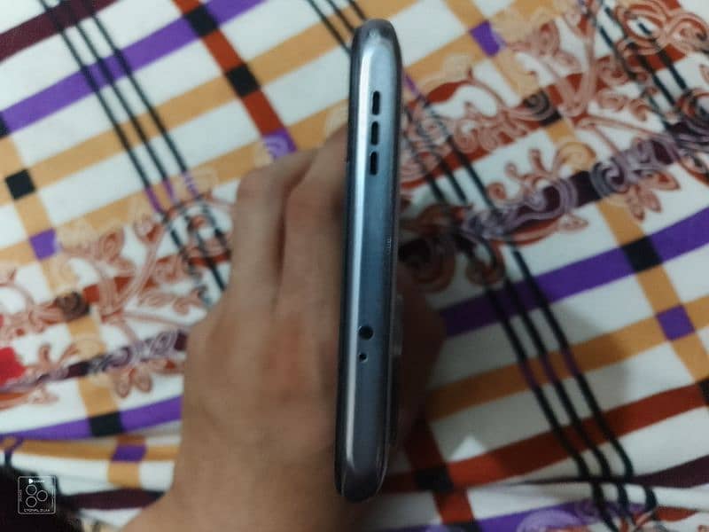 Redmi Note 10 6/128 With Box And Charger 3