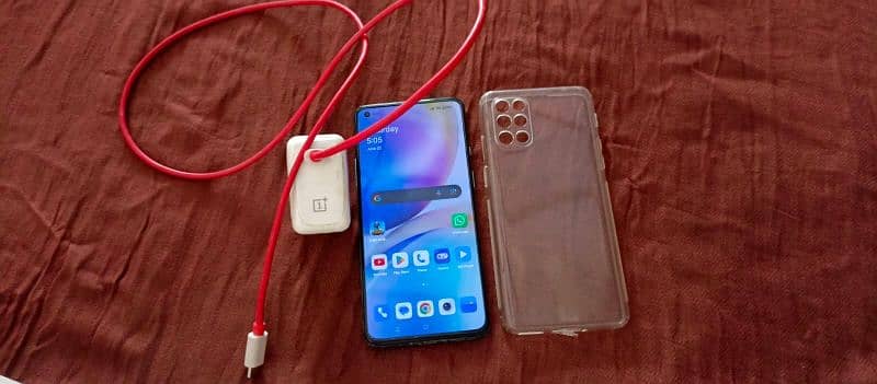 OnePlus 8t 12gb 256gb 10/10 condition 0