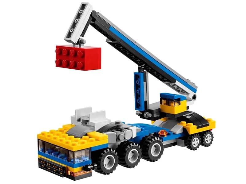 LEGO CREATOR 3-IN-1  >  Vehicle Transporter 31033 3