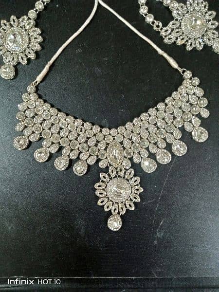 BRIDAL JEWELLERY SET 8