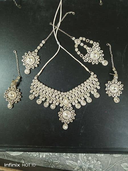 BRIDAL JEWELLERY SET 10