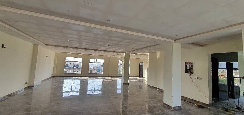 2 Kanal New Building For Rent In Johartown 3