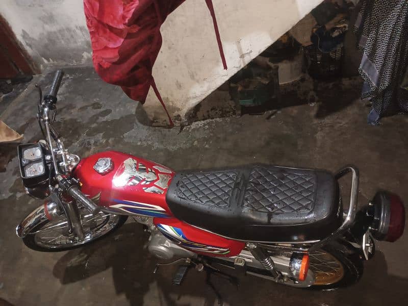 Honda 125 2022 3