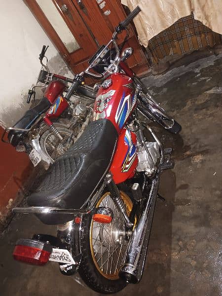 Honda 125 2022 5