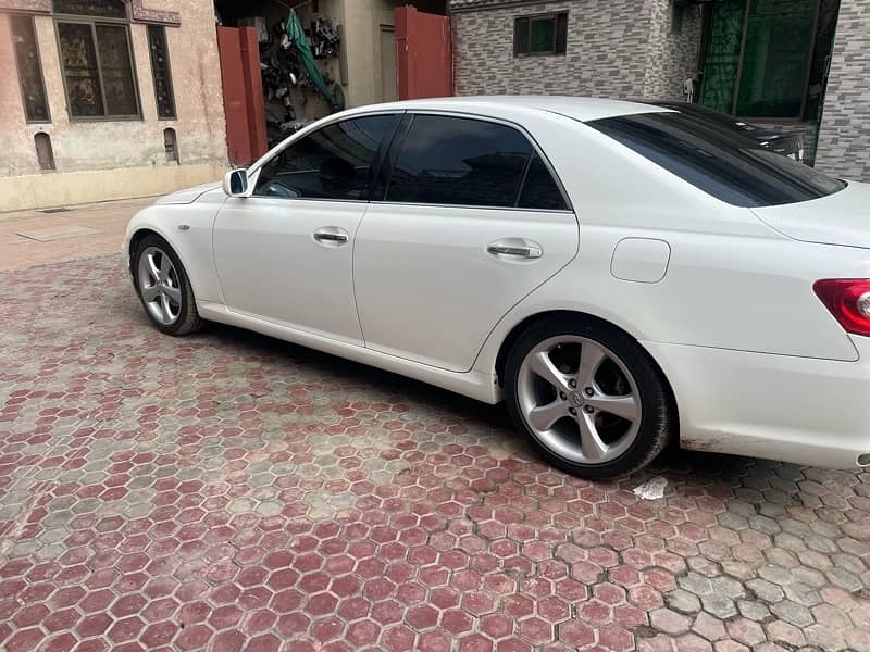 Toyota Mark X 2005 1