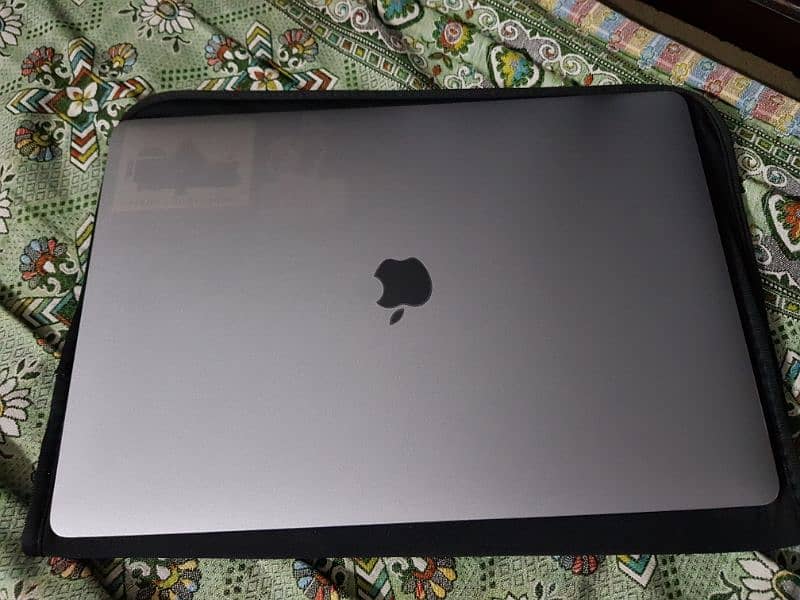 Macbookpro 2018 15.4 inch 0