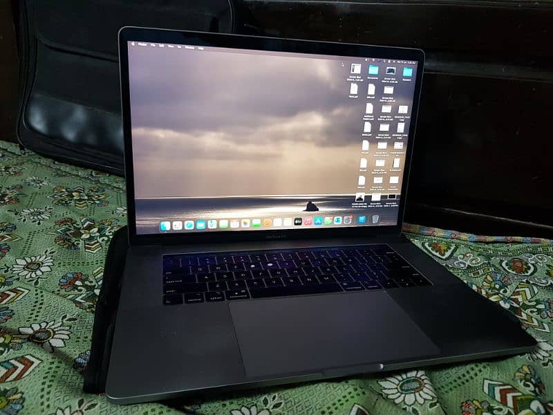 Macbookpro 2018 15.4 inch 2