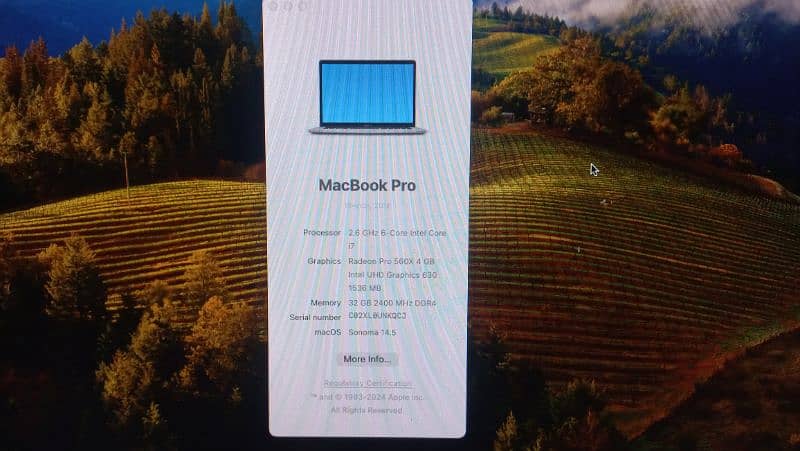 Macbook Pro 2018 15 inches core i7, 500gb ssd, 32gb ram, 4gb graphics 1