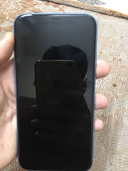 iPhone XR 5