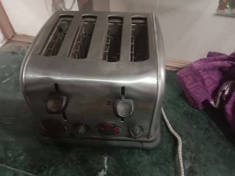 vintage italian brand Bellirini toaster 3