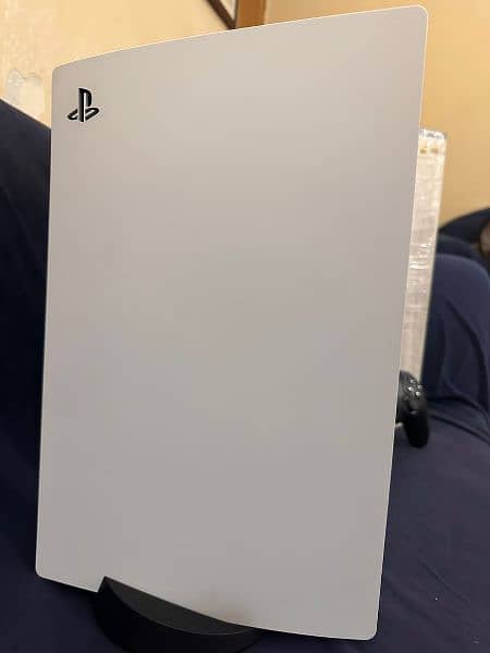 Playstation 5 Disc Edition with 2 Controllers 3