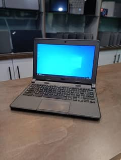Dell Chromebook Laptop 11 Windows and Playstore Both