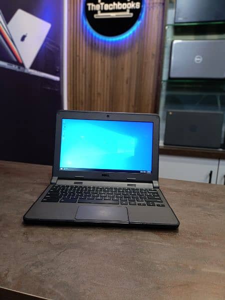 Dell Chromebook Laptop Windows and Playstore Both 7