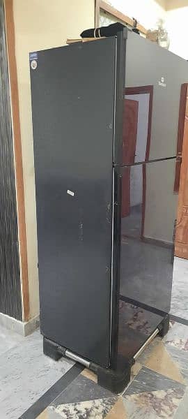 Dawlance Double door refrigerator Model number 91999 Avante + R 3