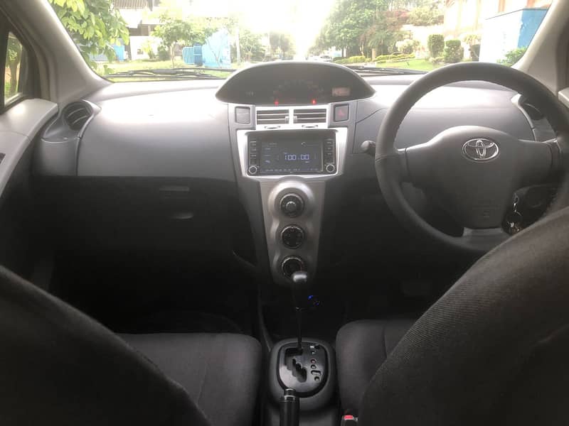 Toyota Vitz 2007 6