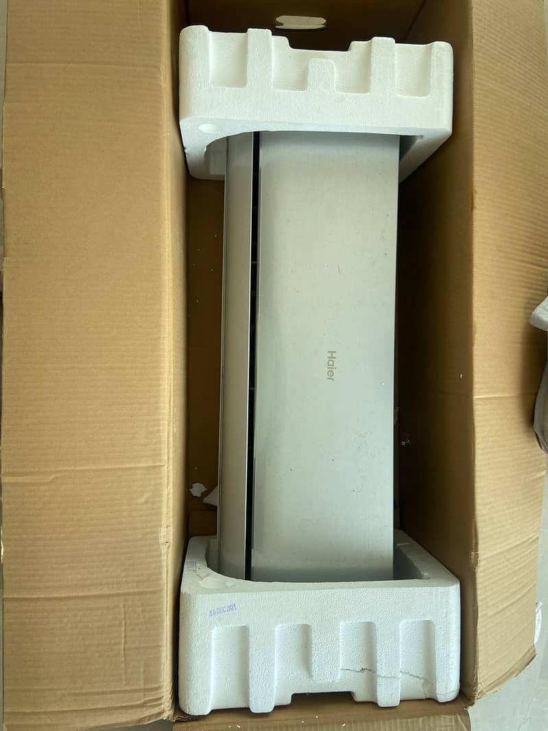 Haier Inverter AC - 1 Ton  ( Almost New) 6