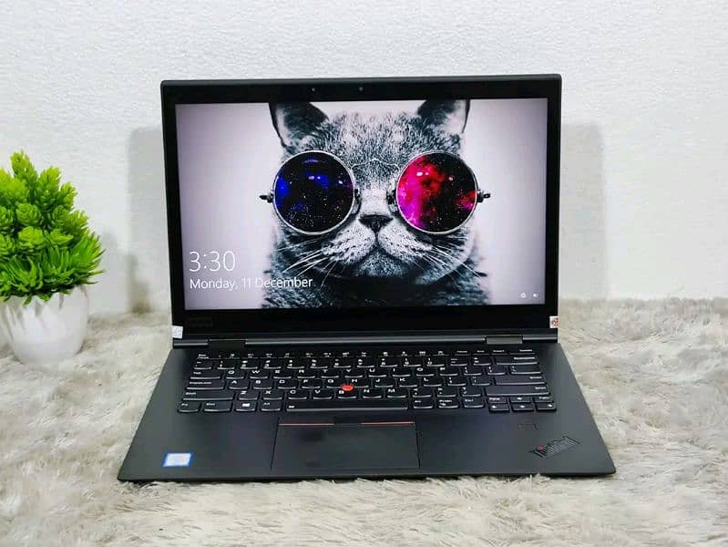 Lenovo X1 Carbon 10th Gen i7 4K Display 1