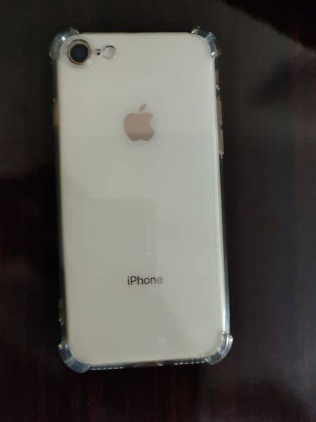 iPhone 8 64 GB non pta 4